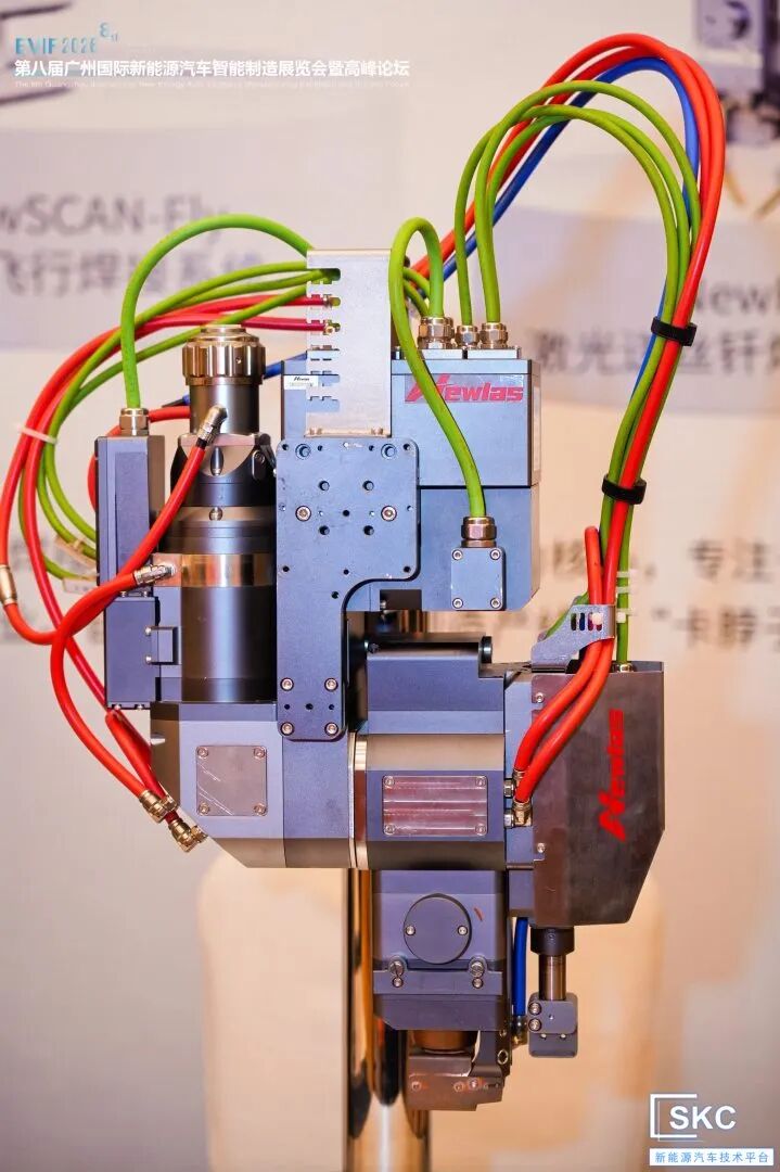 YH533388银河闪耀第八届广州国际新能源汽车智造高峰论坛，硬核产品获“新能源汽车智能激光焊接优秀解决方案奖”